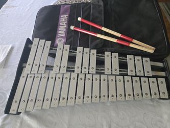 Yamaha Glockenspiel Bell Percussion Instrument With Back Pack