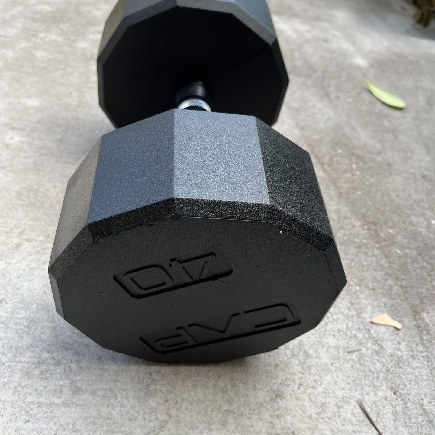 Cap 12 Sided 40 Lbs Dumbbell. New. 