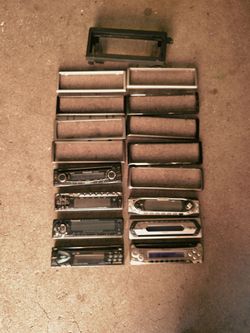 Detachable radio face