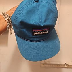 2 padagonia hats great condtn pet smke free