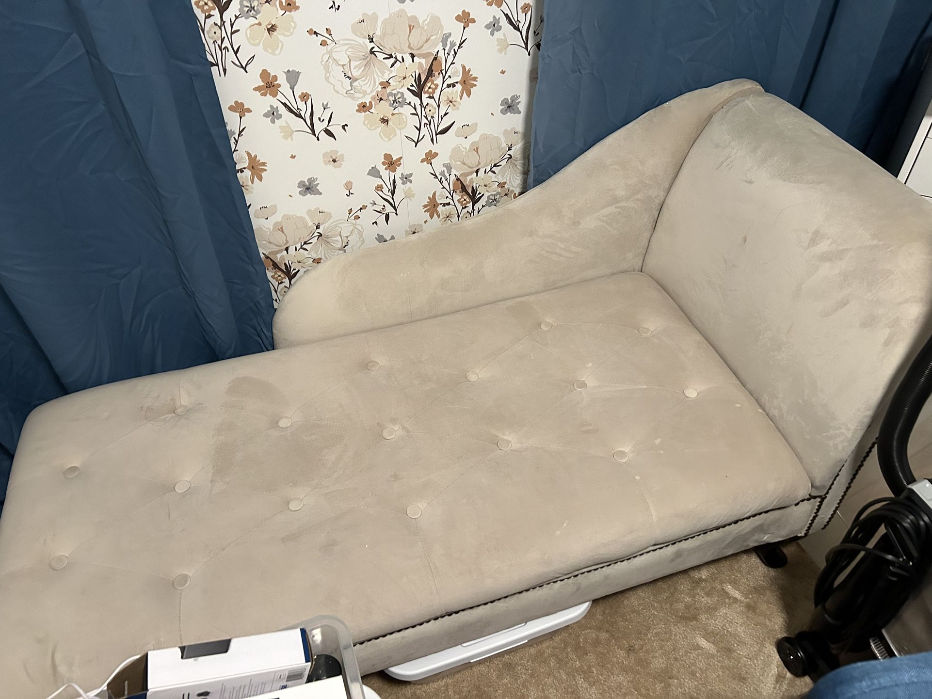 Chaise with Storage