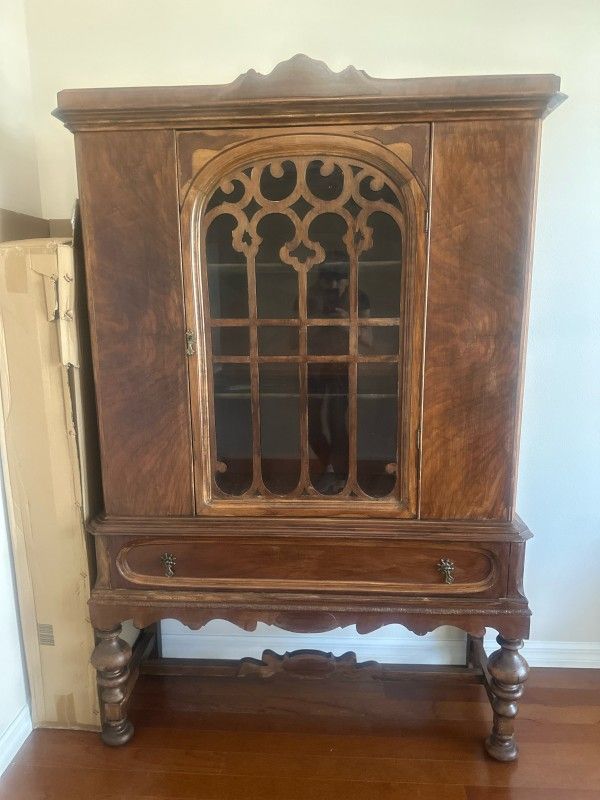 Antique Hutch/China Cabinet
