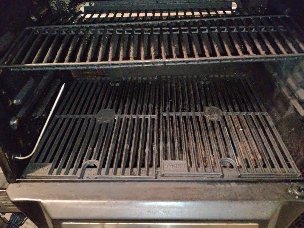 Mastercradt 1100 Series Smoker/ Grill