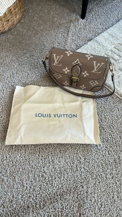 Louis Vuitton Shoulder Bag