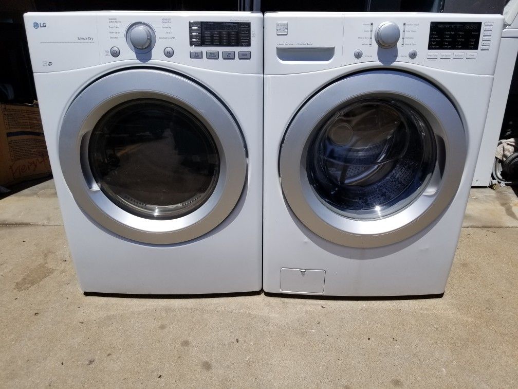 *LG FRONTLOAD WASHER AND ELECTRIC DRYER SET STACKEABLES IN GREAT WORKING CONDITION COMES WITH 3 MONTHS WARRANTY