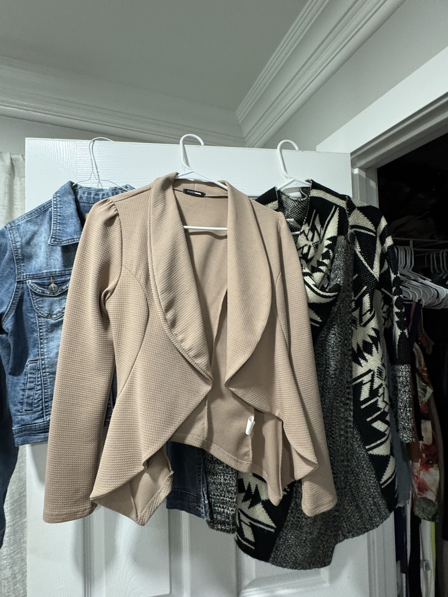 Coat/Jean Jacket/sweater