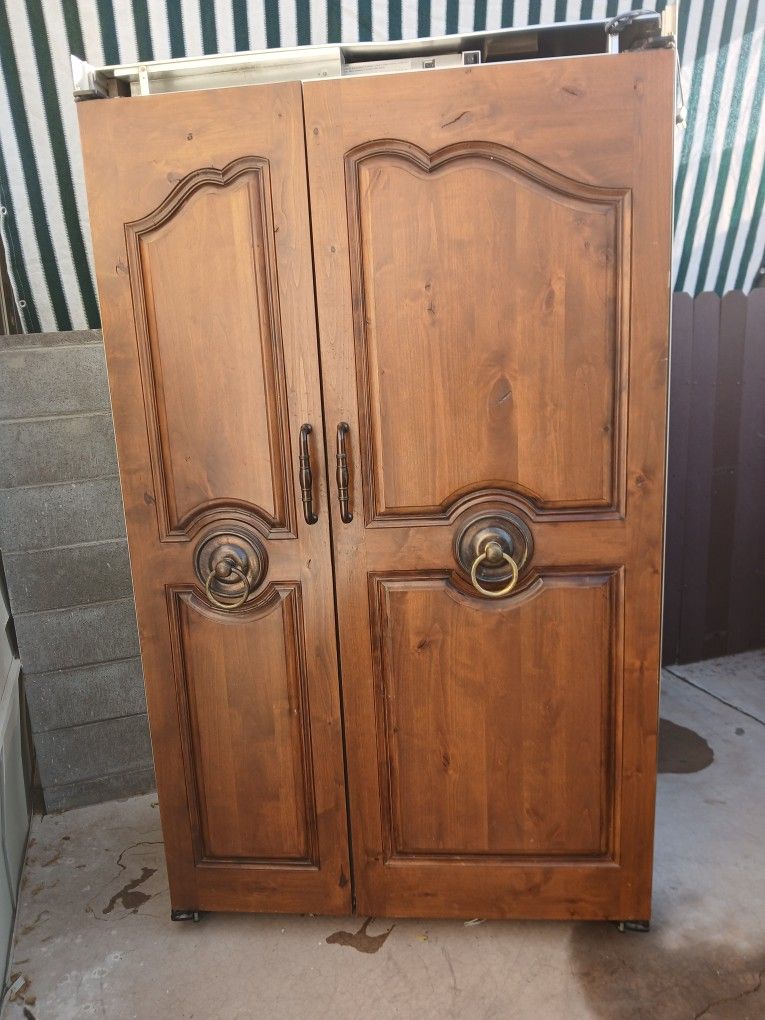 Viking Built-in Side By Side Refrigerator/Freezer