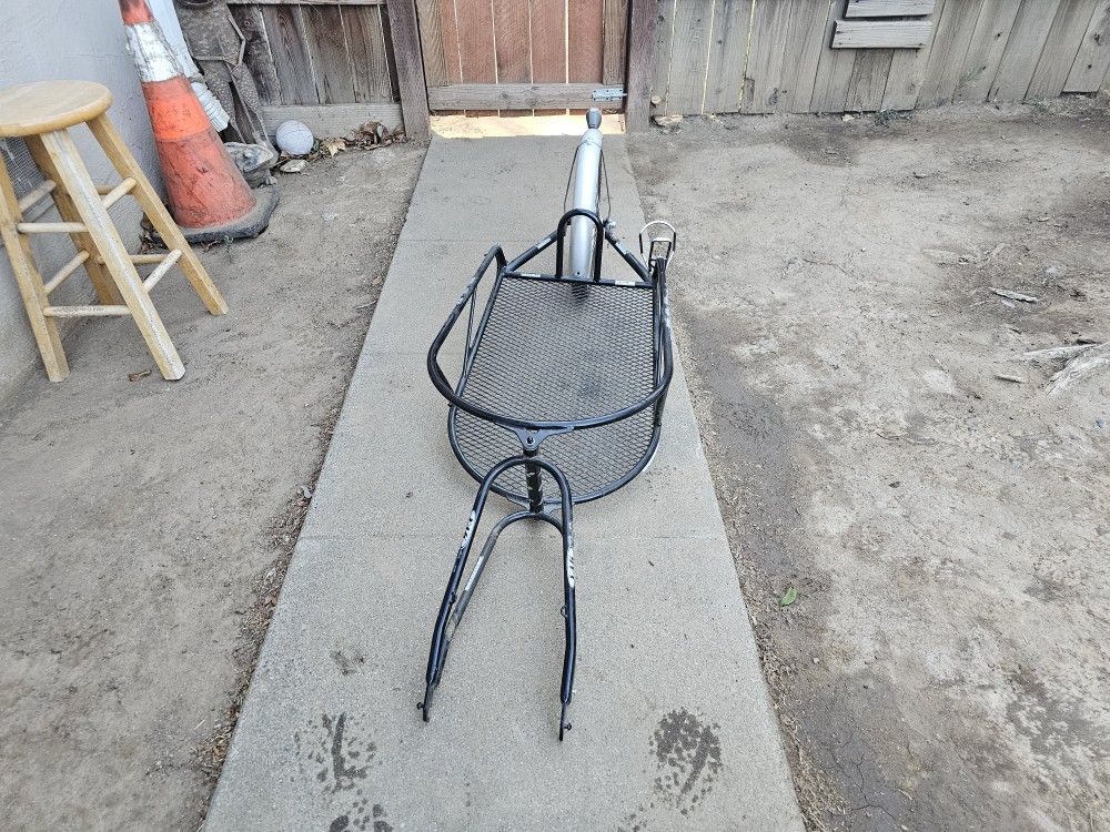 Bob Bicycle Trailer Brand New In Excellent Condition