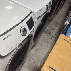 Samsung Frontload Washer And Gas Dryer