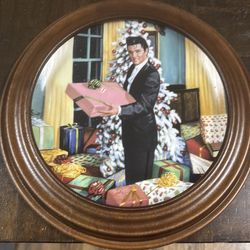 Elvis Presley collector plate