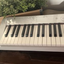 Privia Piano 