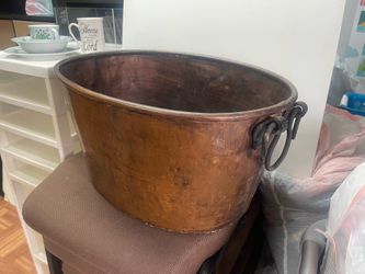 Real Bronze container