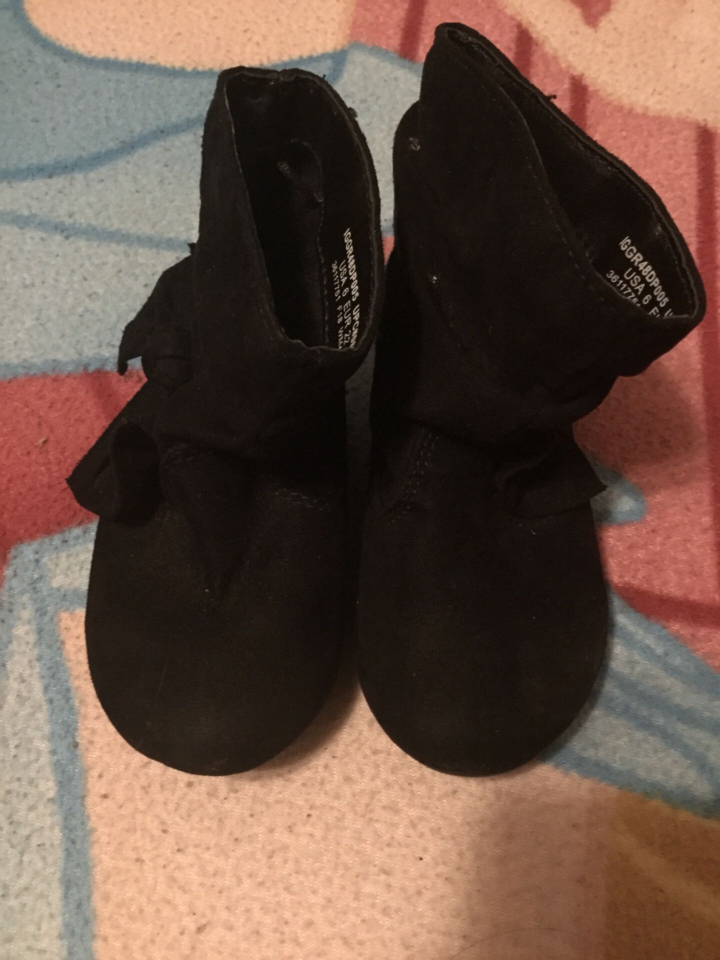 LITTLE GIRLS BLACK BOOTS SIZE:6