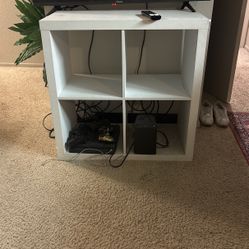 4 Square Stand 