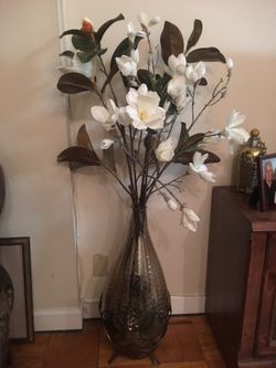 Pier One Vase Flowers Included For Sale In Harrison Ny Offerup