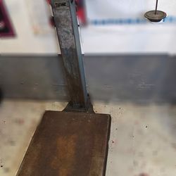 1 - 1,000 lb Vintage Scale - Fairbanks Morse
