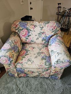 Ethan Allen 2 Floral Chairs