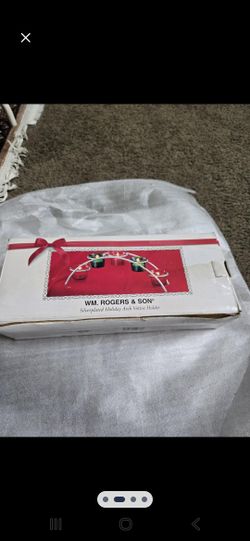 WM. Rogers & Son Silverplated Holiday Arch