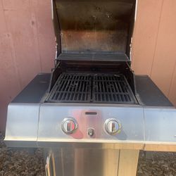 Charbroil Gas Grill