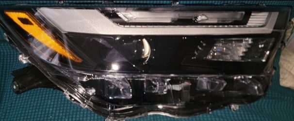 Rav4  headlight 2022-2025