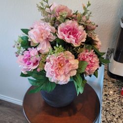 Beautiful Flower Arrangement Decor
