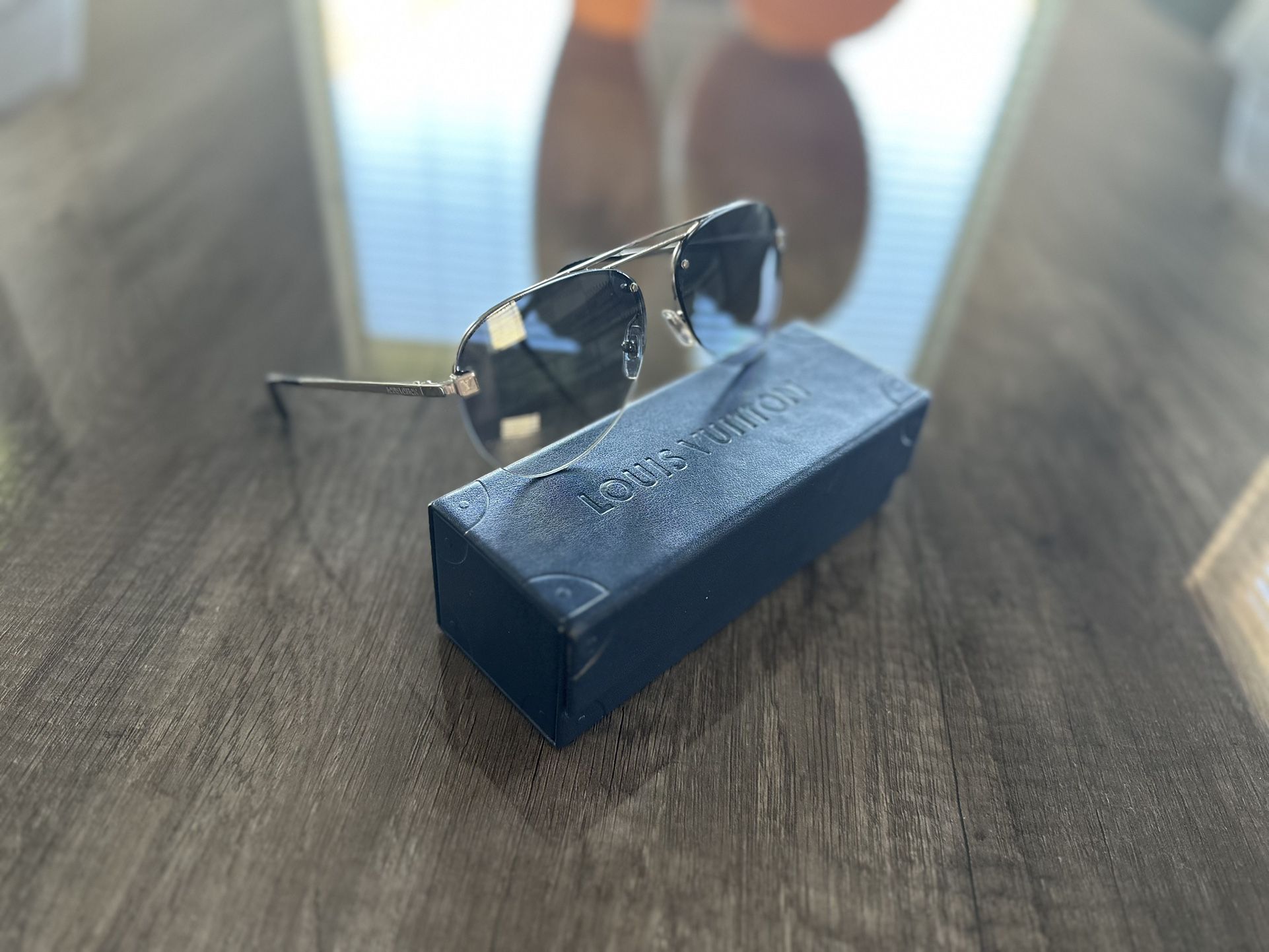 Louis Vuitton Clockwise Aviator Sunglasses