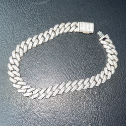 24 Gram 925 Silver With 5 Crt Diamonds 