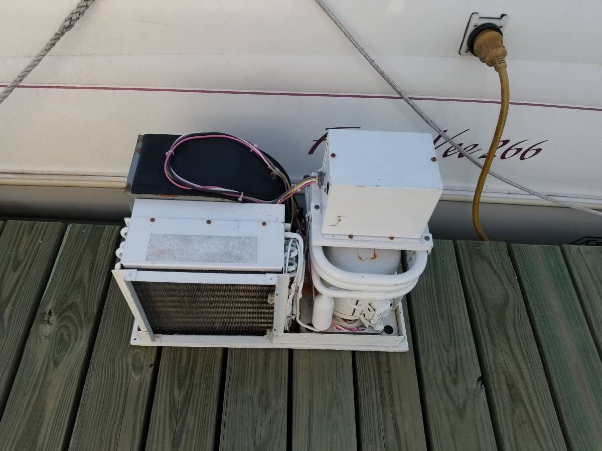 Cruisair Marine Air Conditioner 12000 BTU for Sale in Queens, NY OfferUp