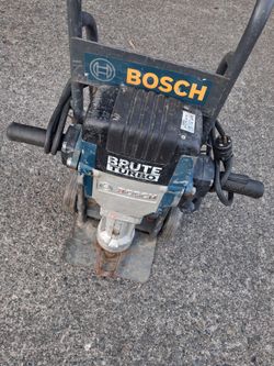 Bosch BH277VCD 60lbs Corded Braker Demolition Jack Braker Hammer Brute Vgood 4bits cart. Pick up Fremont Sea. No lowball offers please. No trades. Man