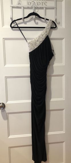 Black Formal One-Shoulder Dress