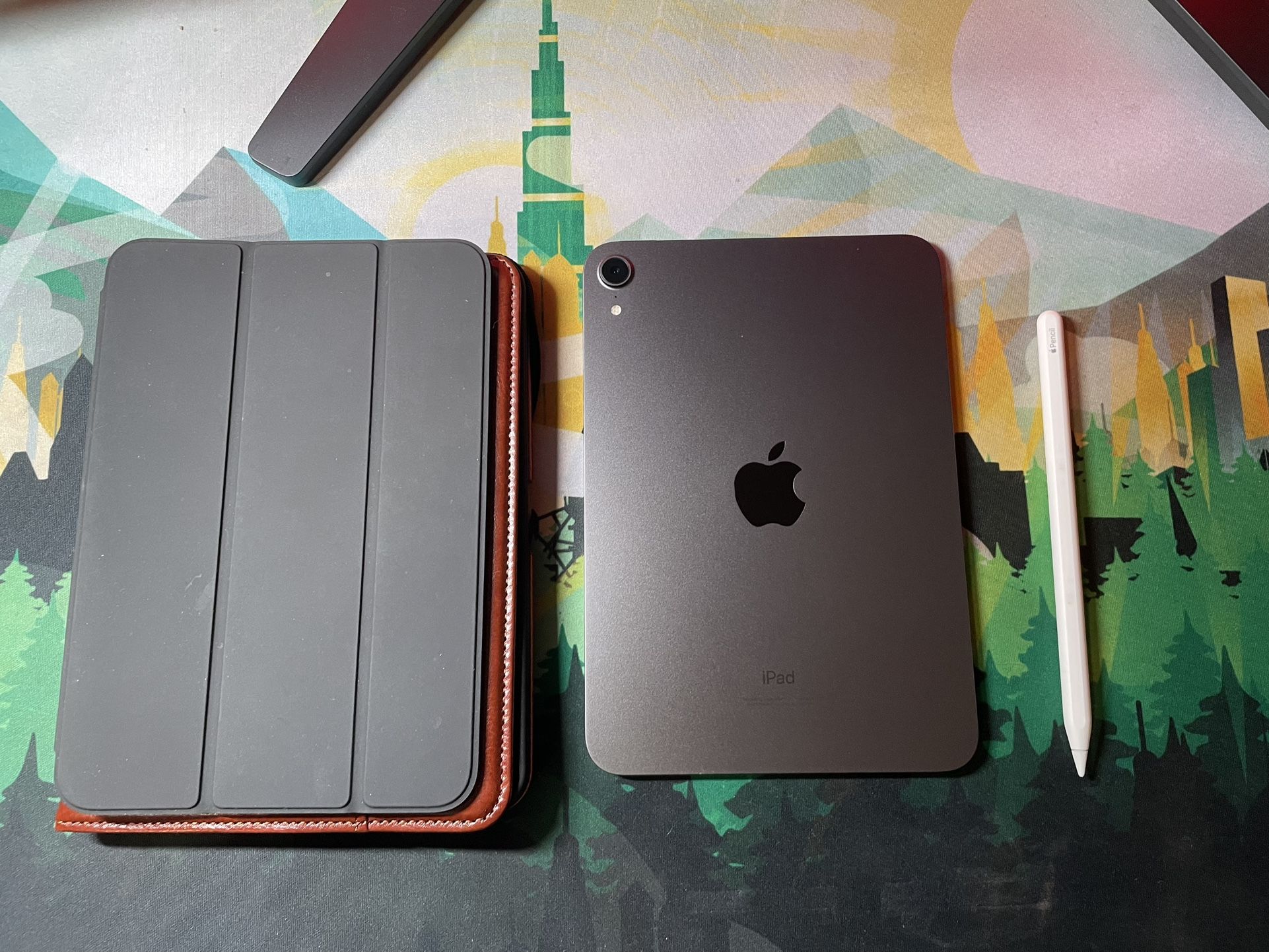 Ipad Mini 6 Wifi, 256gb, with Apple Pencil 2, Folio Case, And Faux Leather Case. Like New, Extremely Clean.