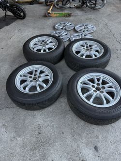 Prius. Wheels 