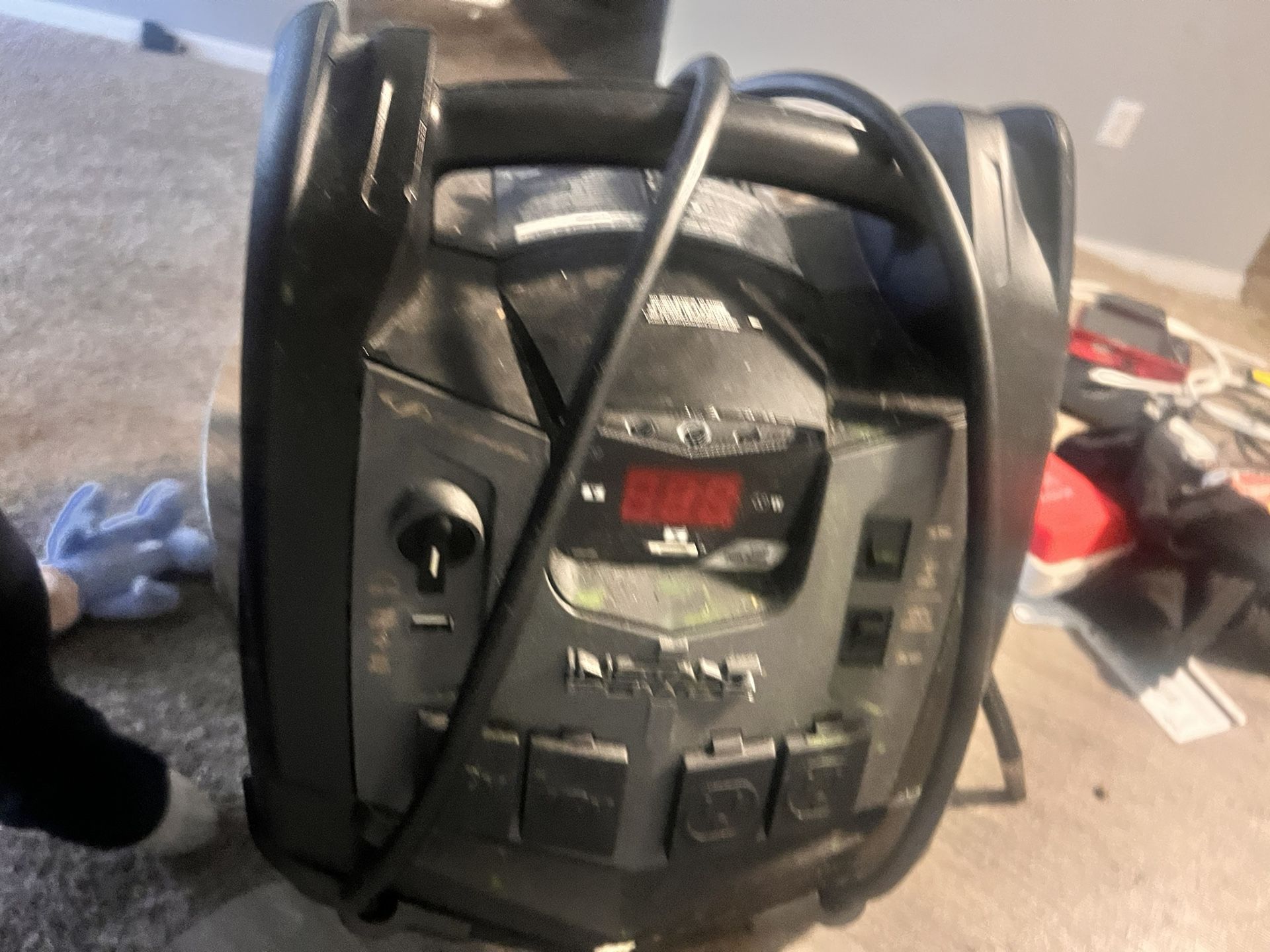 jump starter