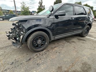 2014 Ford Explorer **For Parts**