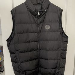 Gucci Men's Black Puffer Vest Size 56