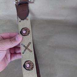 Tommy Bahama Mens Canvas Belt Baseball Bats Mitt Ball