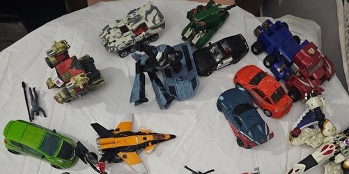 Lot of 13 Collectible Transformer Toys