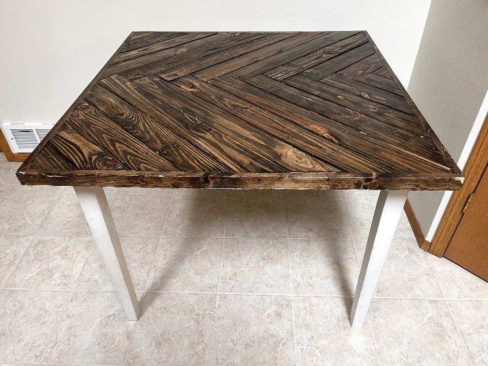 Kitchen Table And Chairs 