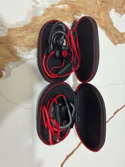 Beats Powerbeats In-Ear Headphones with Cases – Lot of 2