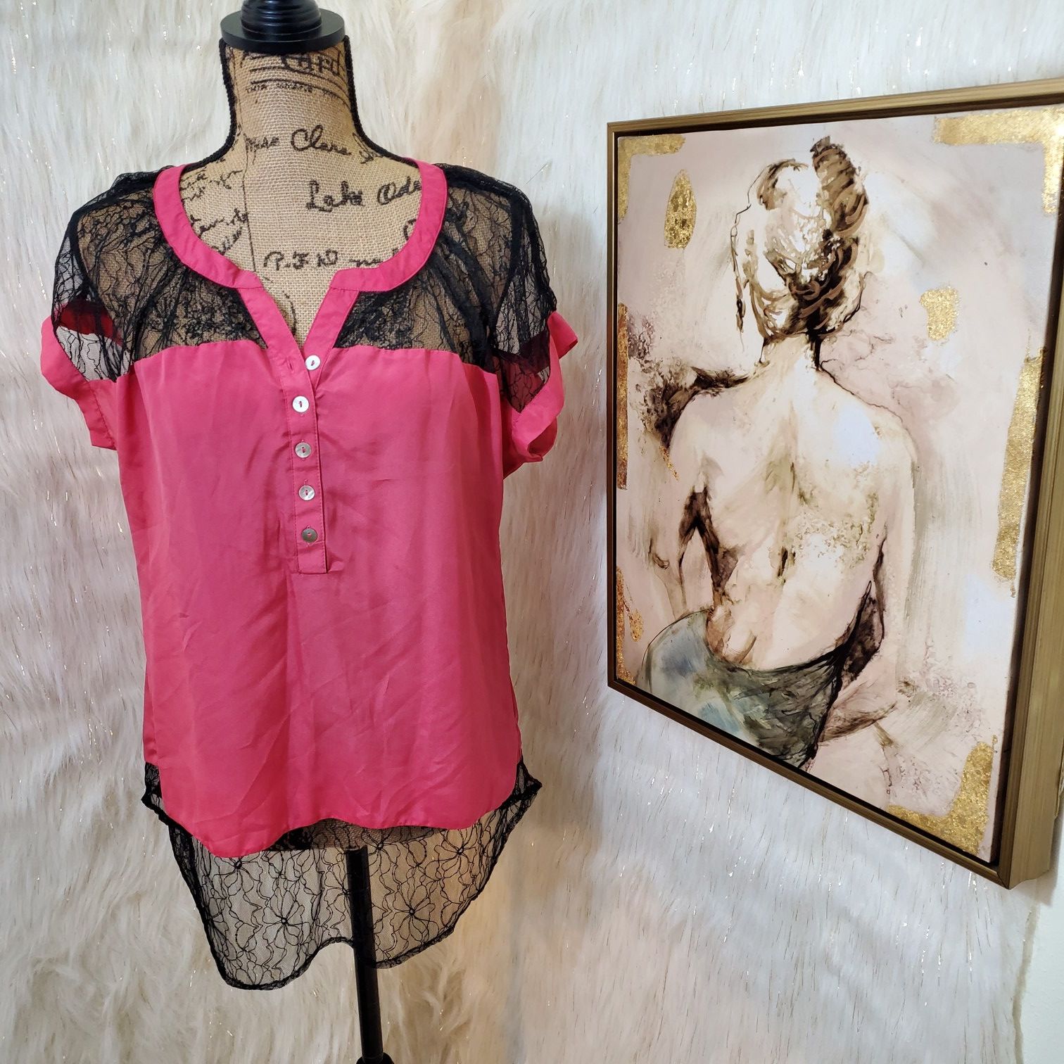 Small Charming Charlie pink & lace blouse
