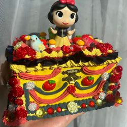 Snow Where Fake Cake Wooden Box 