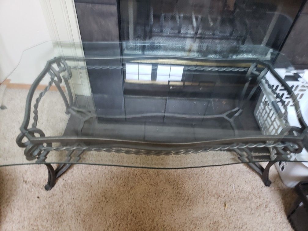 Coffee And End Tables