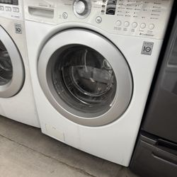 Lg Front Load Washer And Dryer Set 
