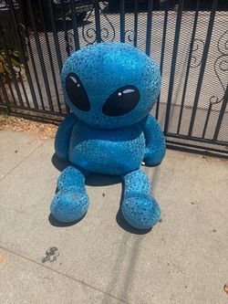 Big alien