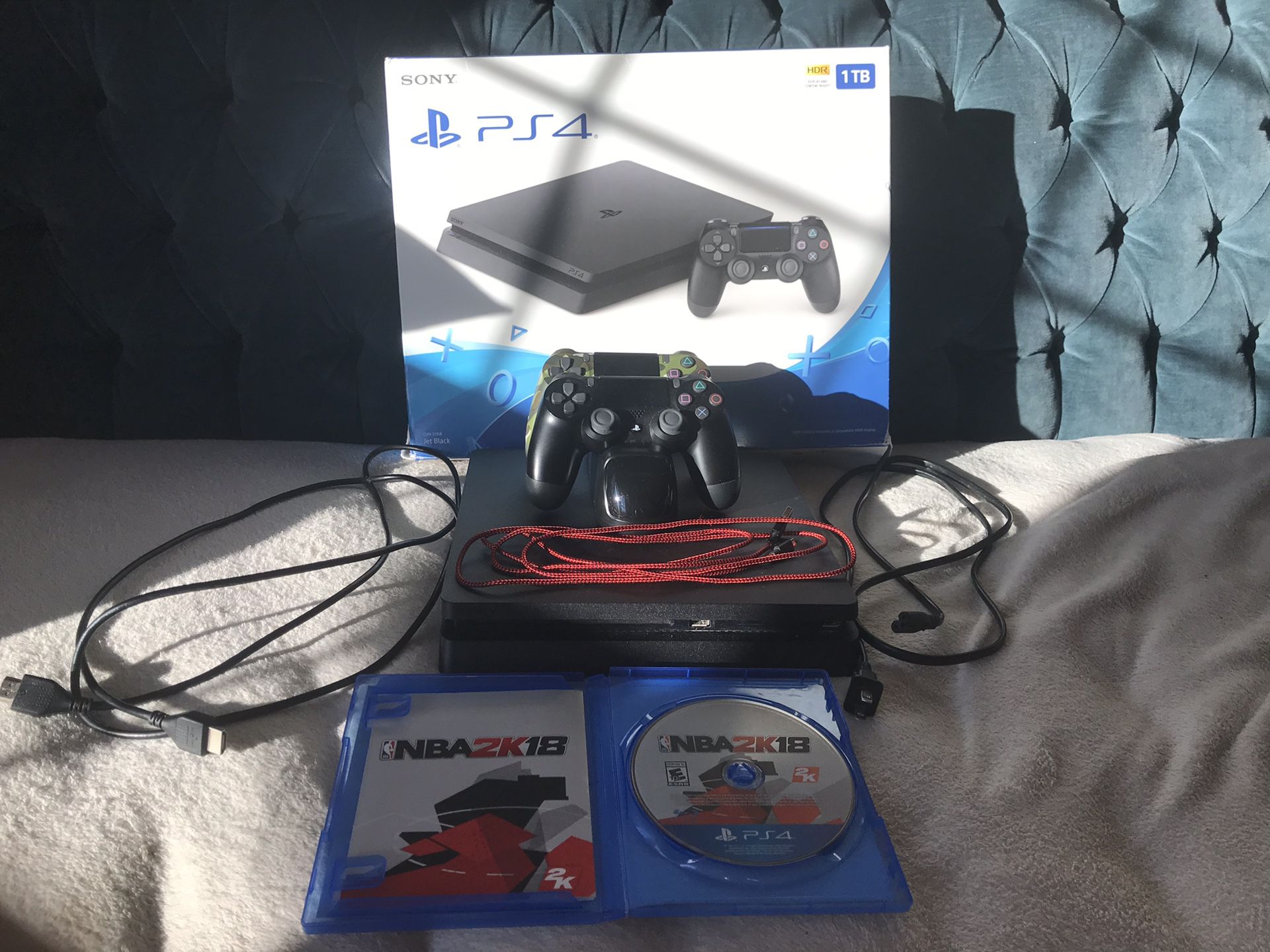 PS4 SLIM 1 TB WITH 2 CONTROLLERS + CHARGING STATION + NBA 2k18 + WITH ALL WIRES USB CABLE INCLUDED WITH BOX