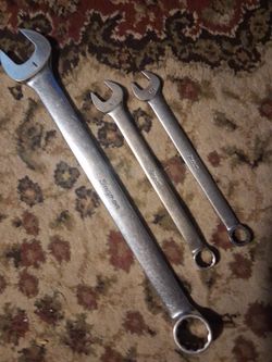 Snap-on 1inch wrench 9/16 included  and 1/2