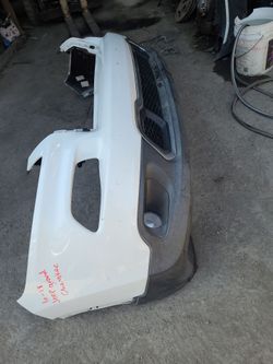 2018 Jeep Grand Cherokee Front Bumper Cover