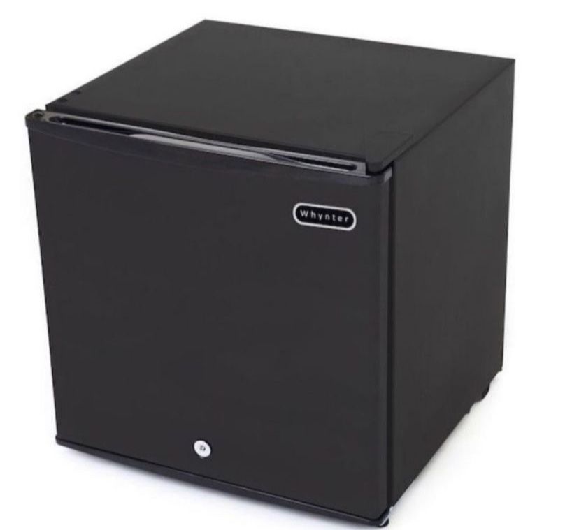 Whynter 1.1 cu. ft. Portable Freezer in Black with Lock, ENERGY STAR