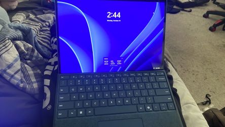 Microsoft Surface Pro 11th gen Snapdragon