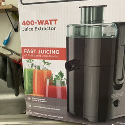 400 Watt Black And Decker juicer